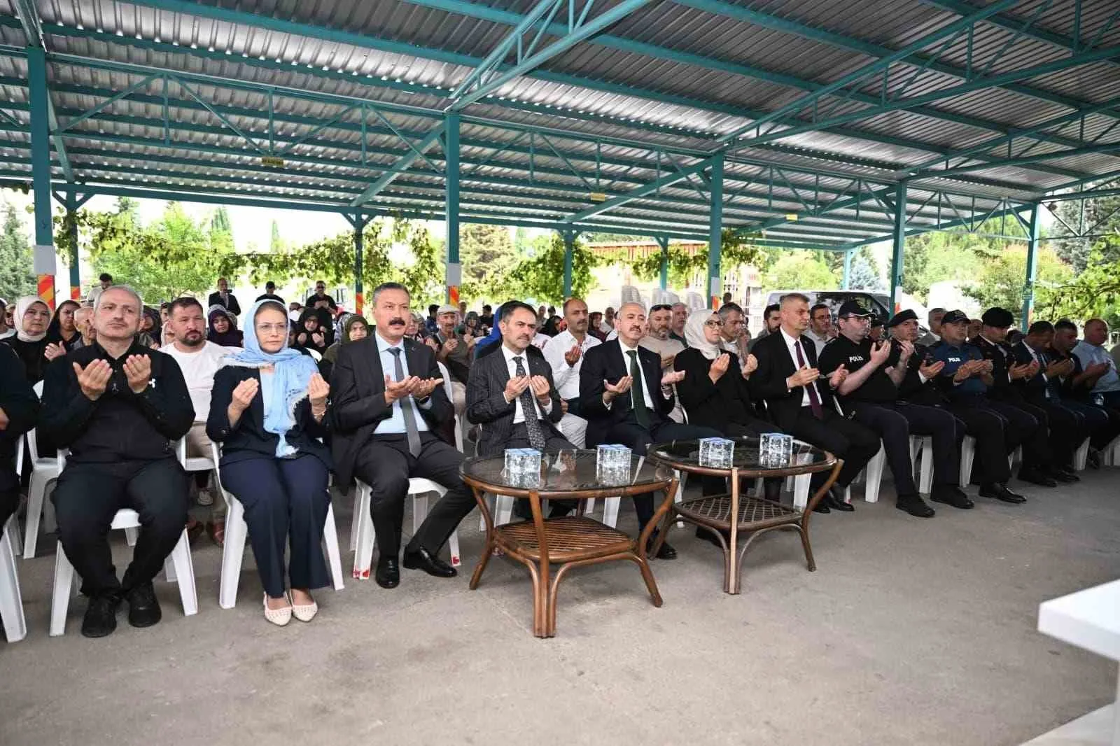 17 Ağustos depreminde hayatını kaybedenler dualarla anıldı