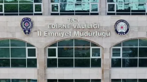 Edirne’de motorlu narkotik polisleri sahada