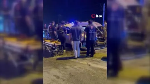 Bursa’da makas atan otomobil refüje çarptı: 17 yaşındaki sürücü hayatını kaybetti