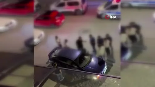 İzmit’te iki ayrı kavga kamerada: "Ben bunu dövebilir miyim" dedi, saldırdı