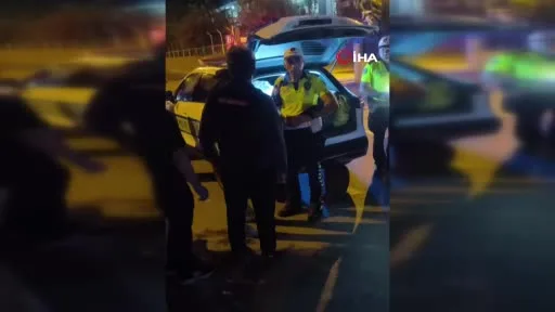 Bandırma’da ters yöndeki otobüs motosikletle çarpıştı: 17 yaşındaki sürücü yaralandı