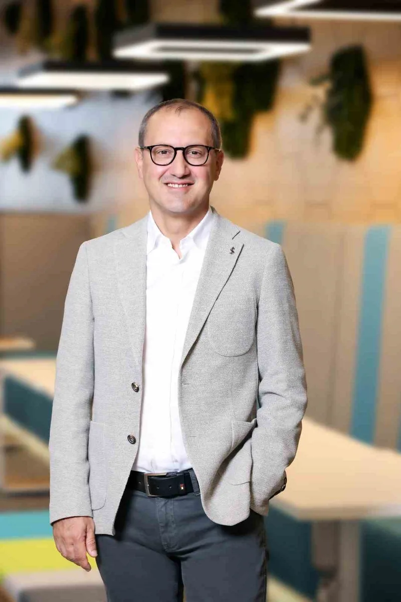 İş Bankası MaxSticker Kart’ını kullanıma sundu