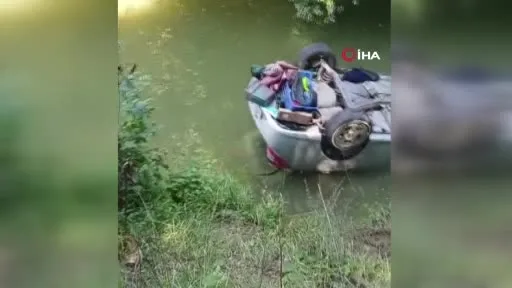 Otomobil dereye yuvarlandı, sürücü yaralandı