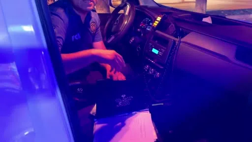 Duyarlı vatandaş, bulduğu 30 bin TL’yi sahibine ulaştırılması için polise teslim etti