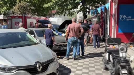 Kırklareli’nde otomobilden yükselen dumanlar paniğe sebep oldu