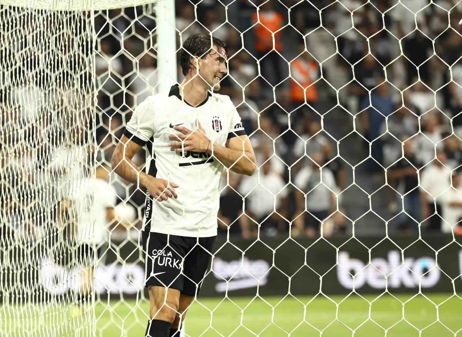 Dusan Vlahovic ilk kez Beşiktaş formasını giydi