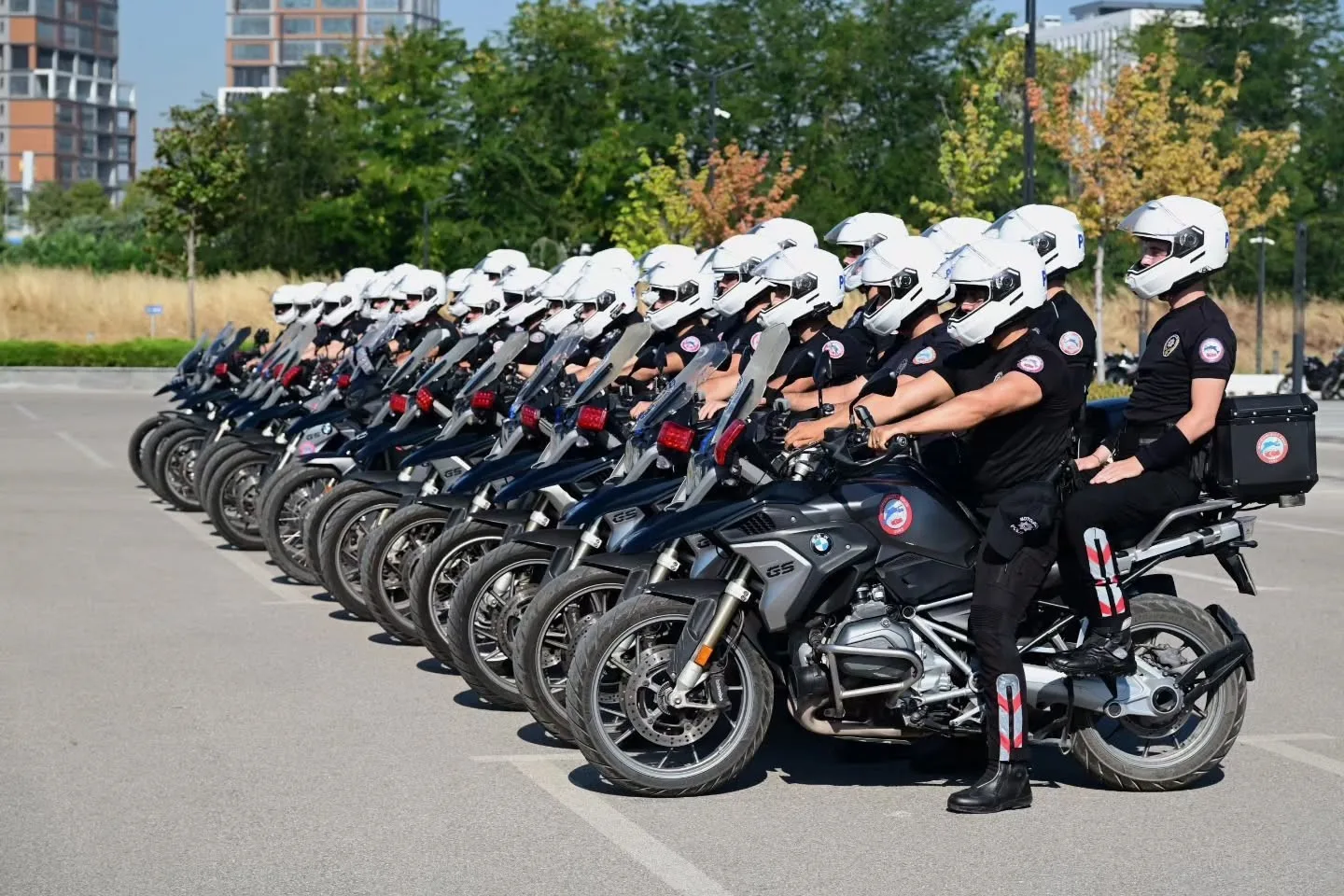Bursa’da yunus polisleri temel eğitim kursunu tamamladı