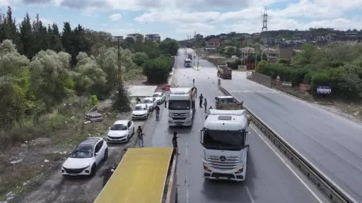 Arnavutköy’de hafriyat kamyonlarına ve beton mikserlerine denetim