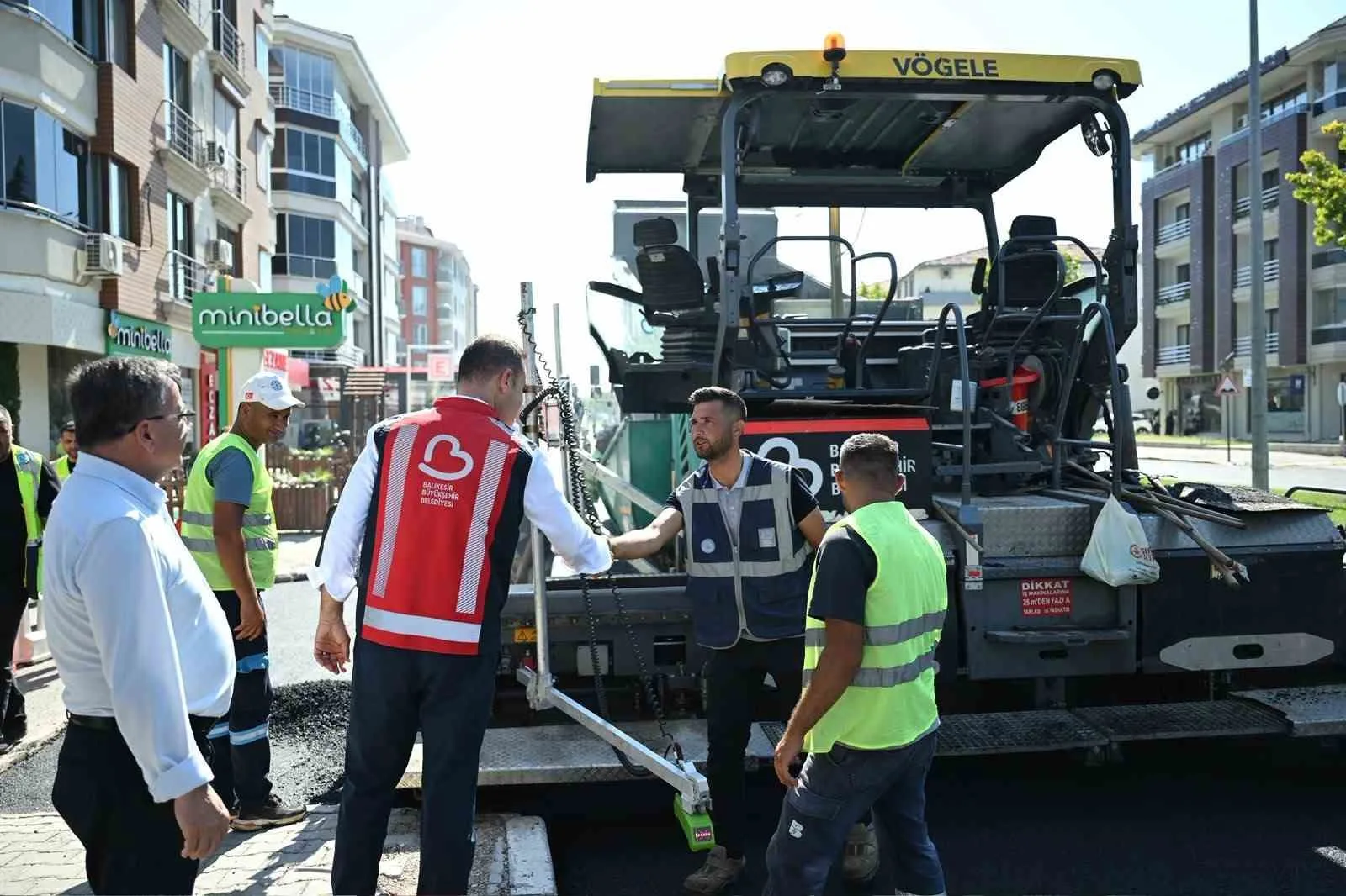 Savaştepe caddesi modern yüzüne kavuştu
