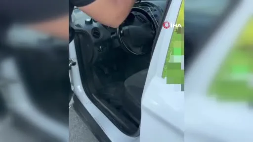 Küçükçekmece’de durdurulan araç, uyuşturucu kuryesi çıktı: 1 tutuklama