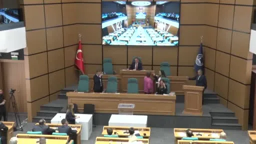 Üsküdar Belediyesi Başkanvekili seçiminde ilk tur tamamlandı