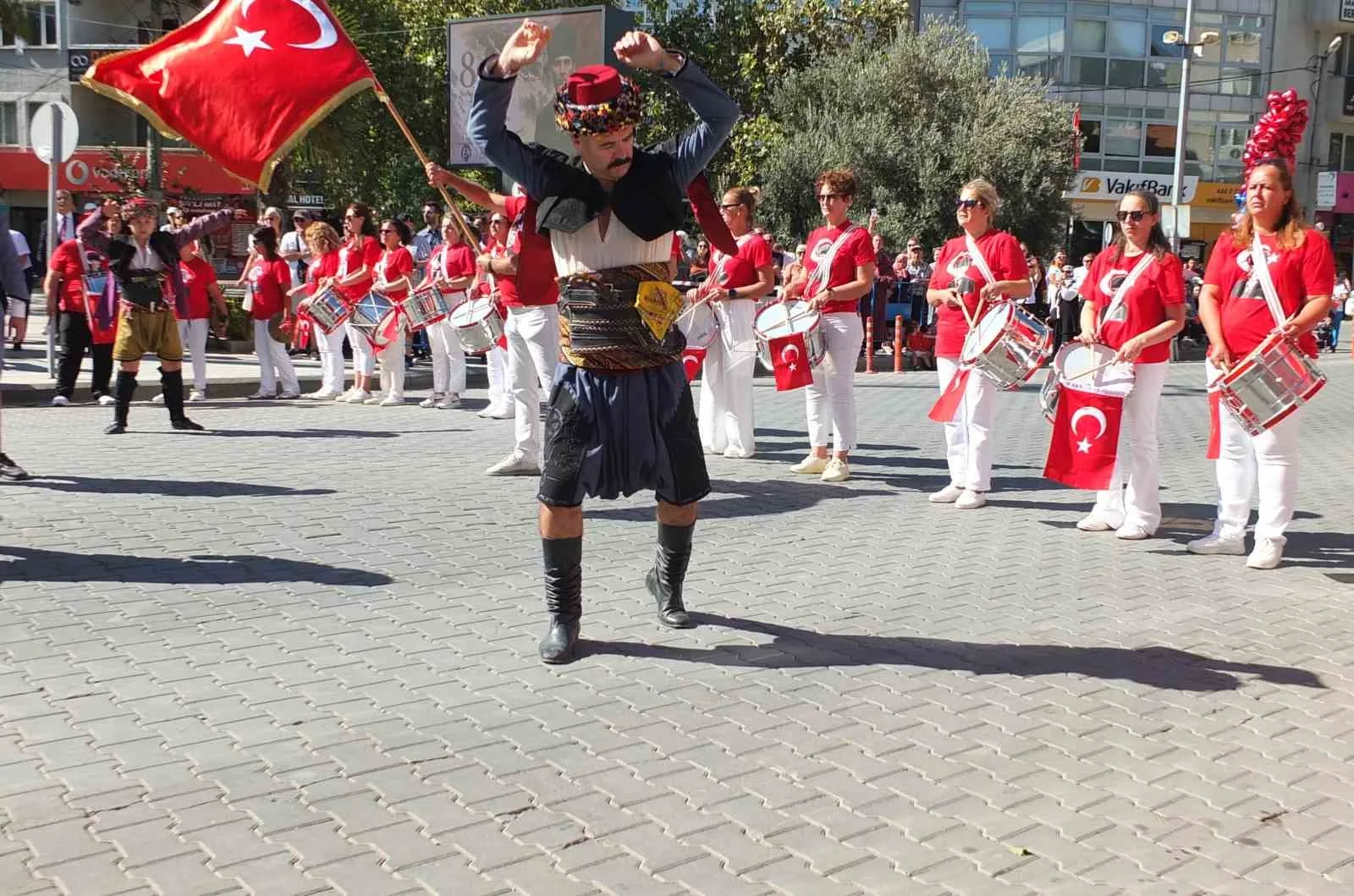 Burhaniye’nin düşman işgalinden kurtuluşunun 104.yılı törenlerle kutlandı
