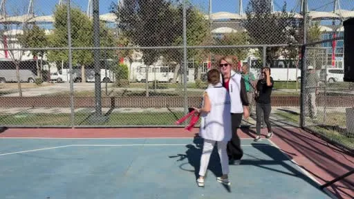 Kırklareli’nde kadınlar, fizyoterapist eşliğinde günün yorgunluğunu attı