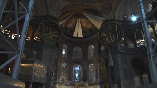 Ayasofya restorasyonunda yeni bir aşamaya geçildi: "Doğu yarım kubbenin restorasyonuna başlayacağız"