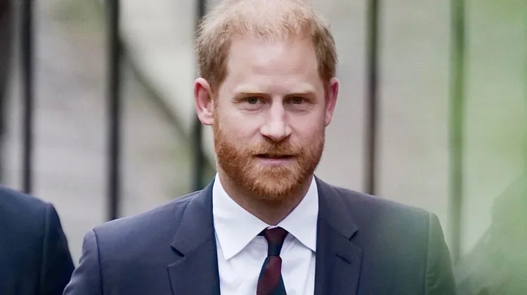 Prens Harry'ye, tam eve dönerken kötü sürpriz
