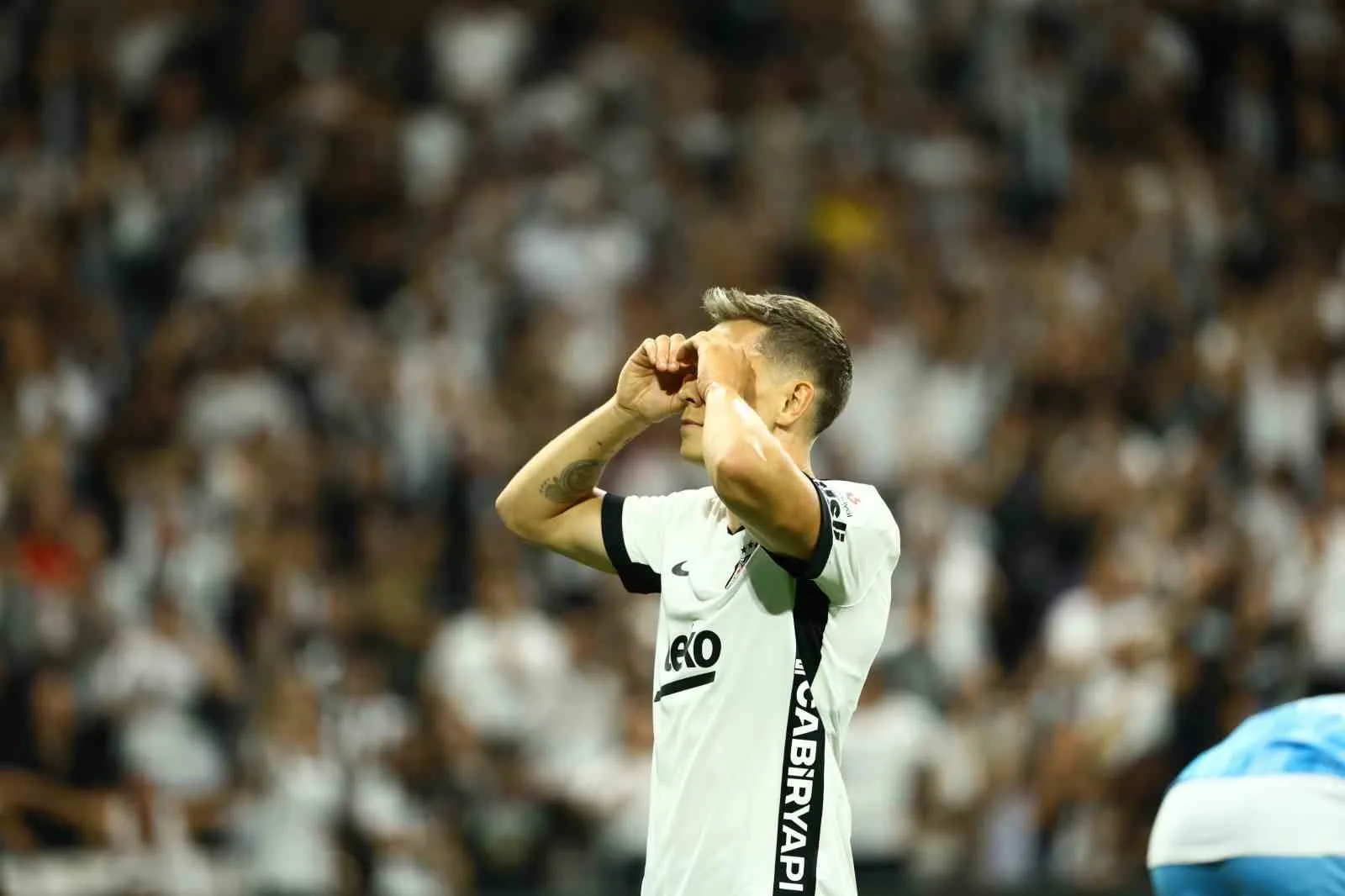 Leandro Trassard, ilk golünü attı