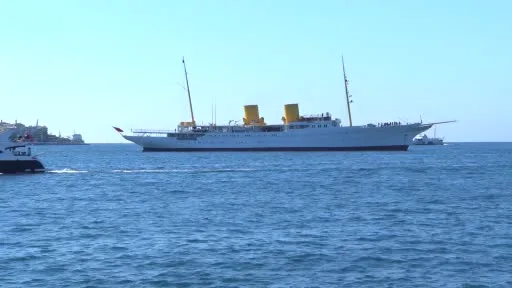TCG Savarona eğitim gemisi İstanbul’da