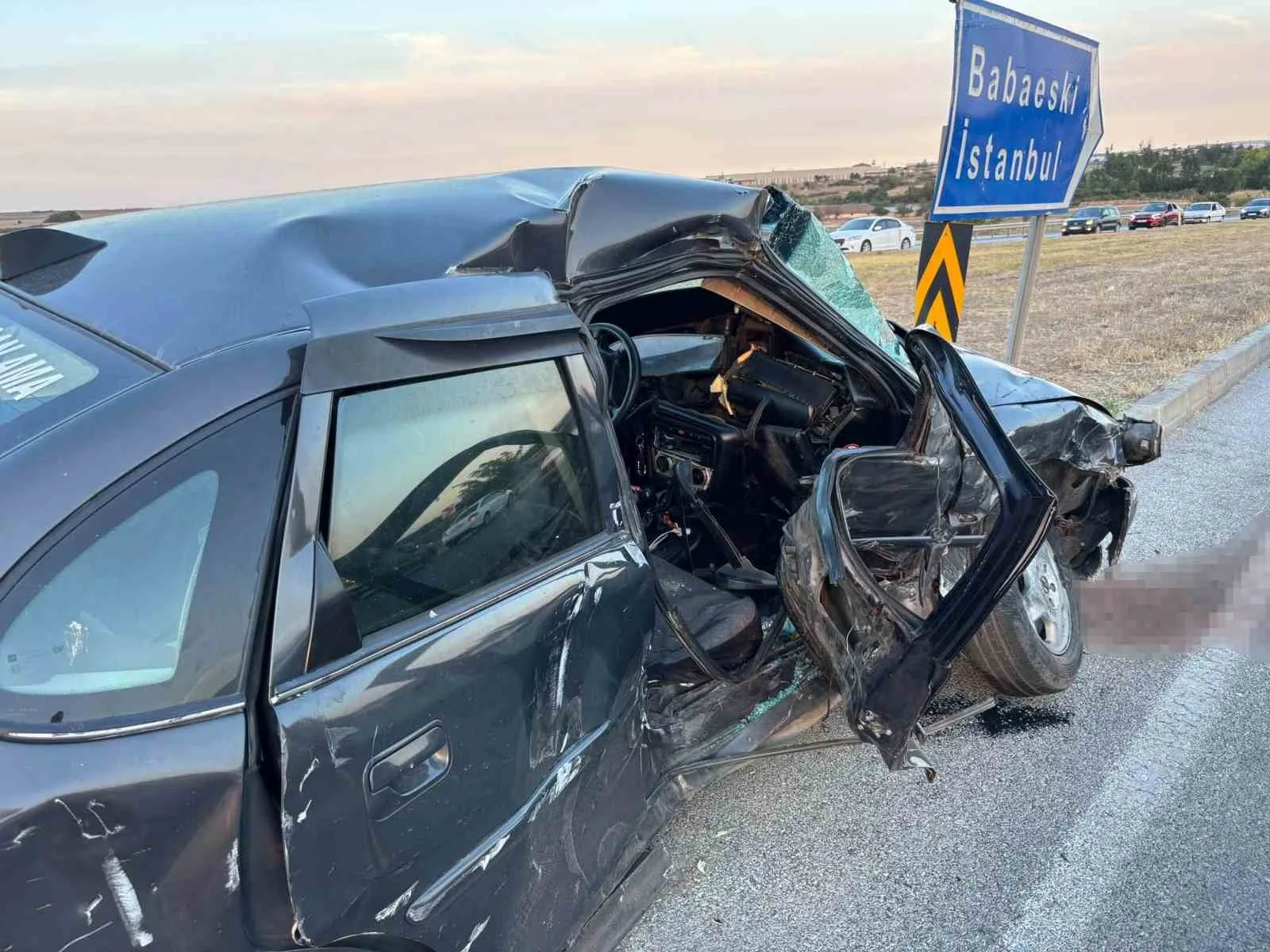 Babaeski’de minibüs ile otomobil çarpıştı: 4 yaralı