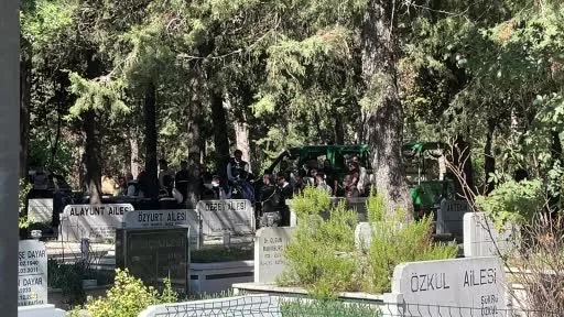 Kaşif Kozinoğlu için feth-i kabir işlemi yapılıyor