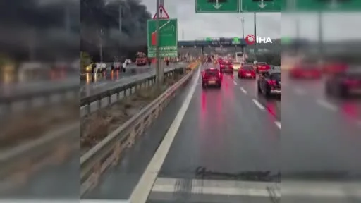 Kuzey Marmara Otoyolu’nda bariyerlere çarpan otobüs alev alev yandı