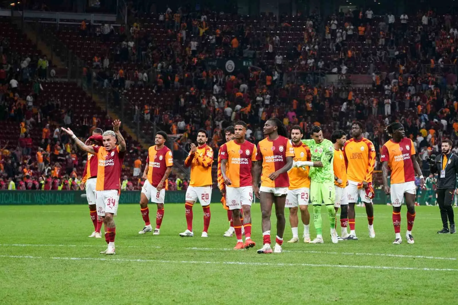 Galatasaray ligde evindeki yenilmezliğini sürdürdü