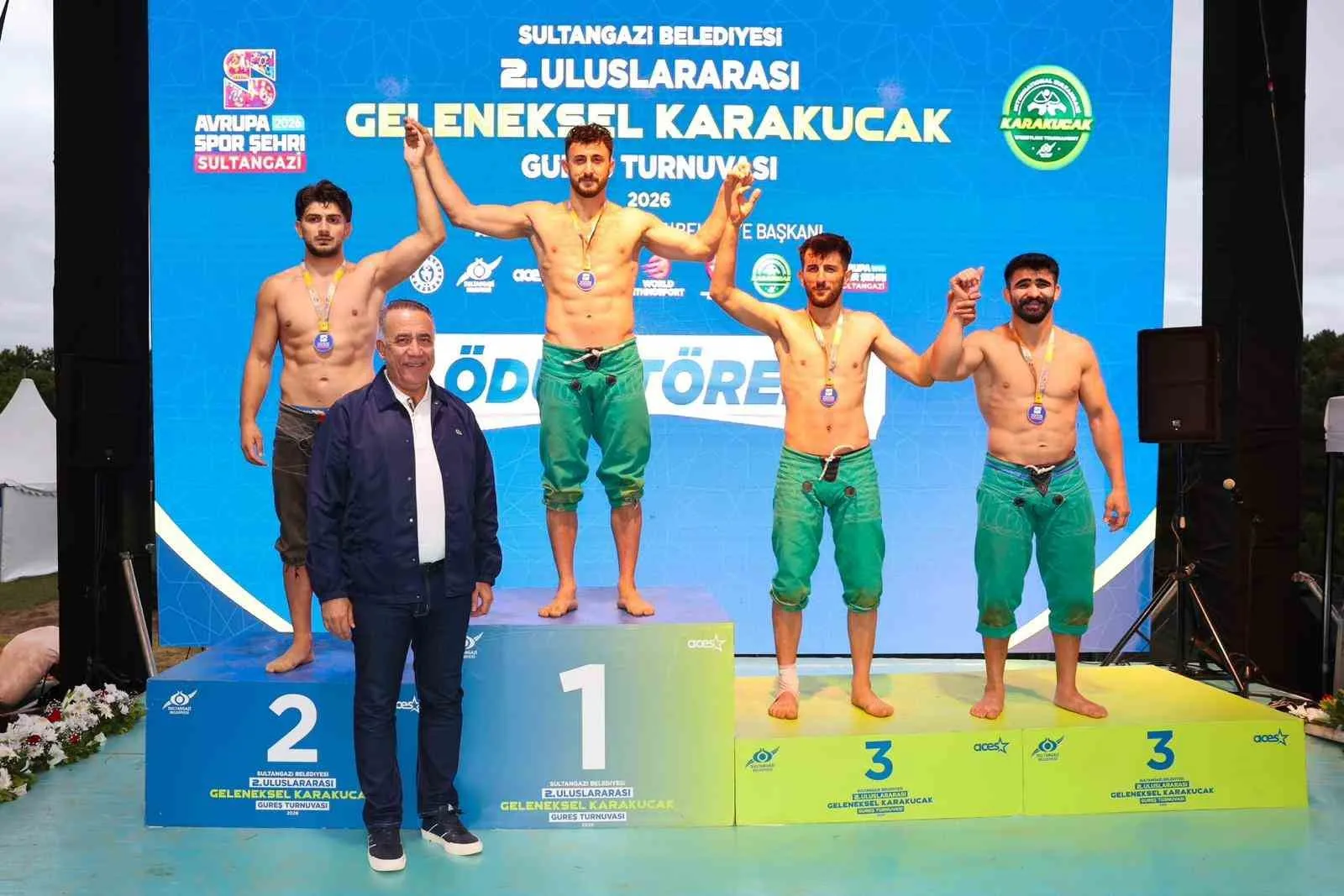 Sultangazi’de 2. Uluslararası Karakucak Güreş Turnuvası düzenlendi