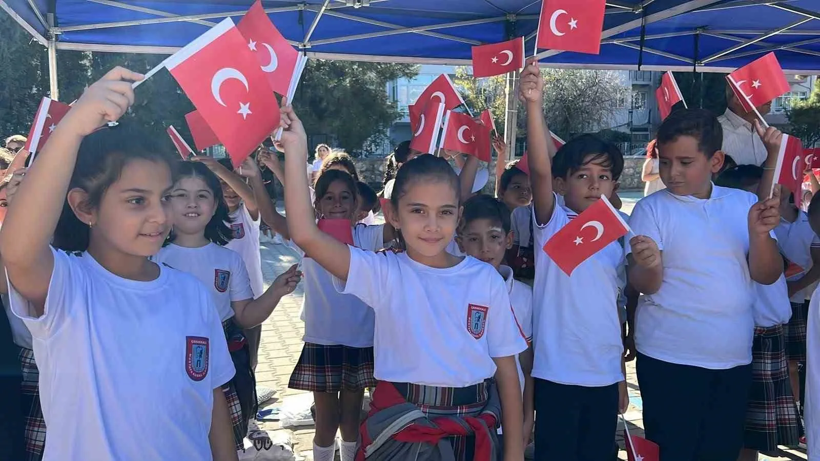 Çanakkale’de 80 bin öğrenci ders başı yaptı