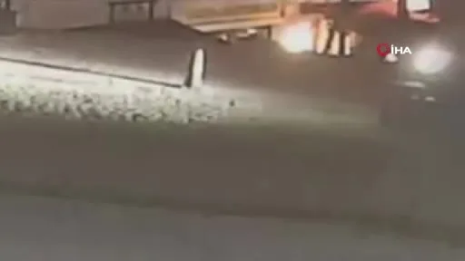 Fatih’te iş yerinin fotoğraflarını çekip, saldırı hazırlığı yapan 2 şüpheli yakalandı