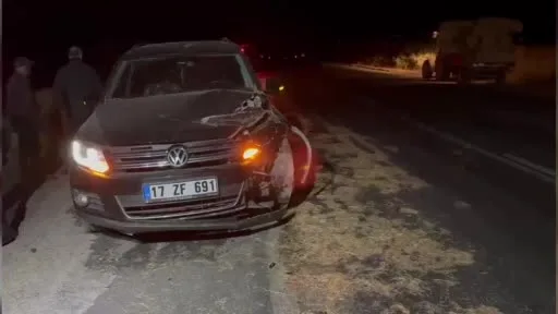 Çan’da otomobil saman yüklü traktöre çarptı: 1 yaralı
