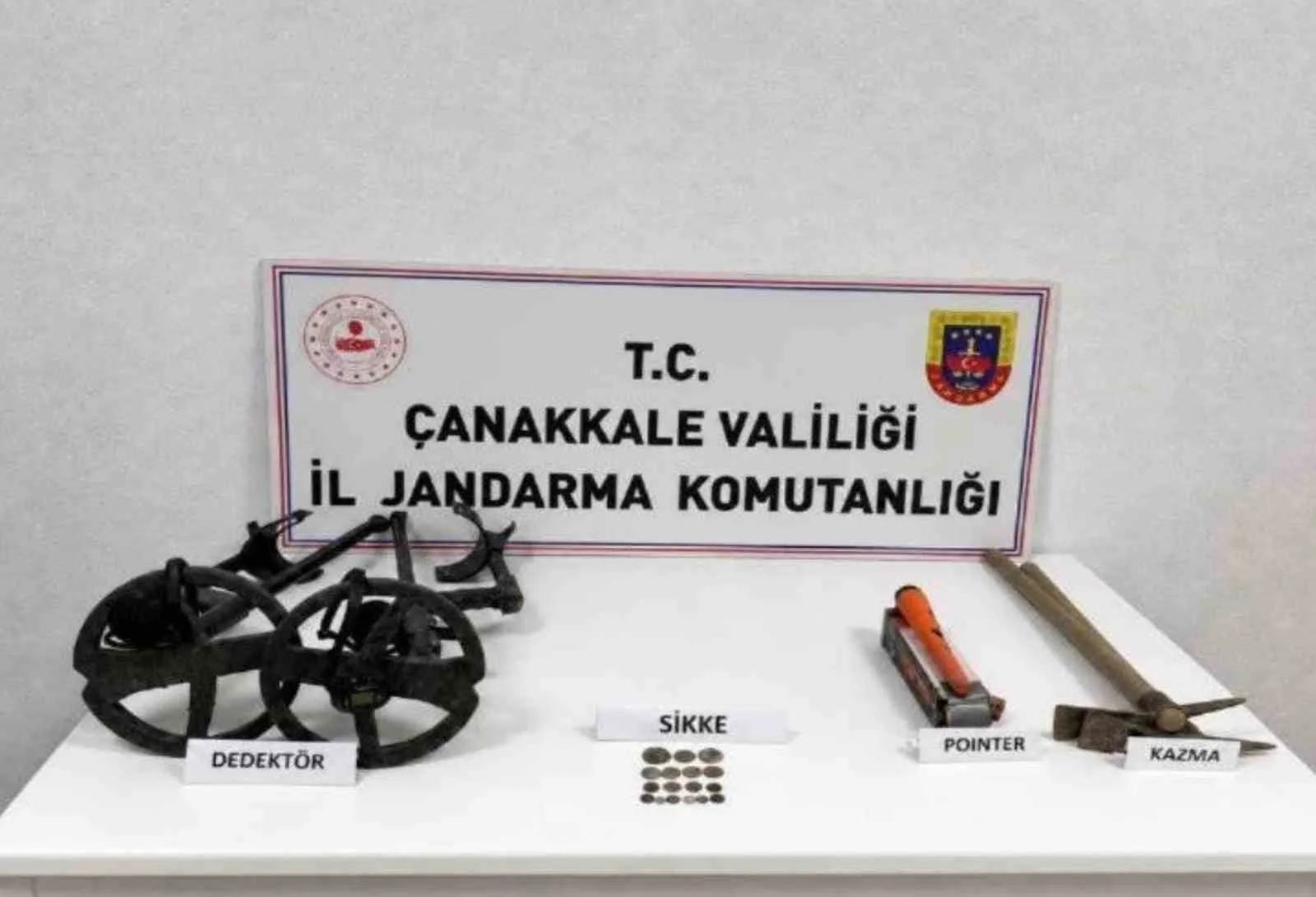 Çanakkale’de kaçakçılık operasyonları