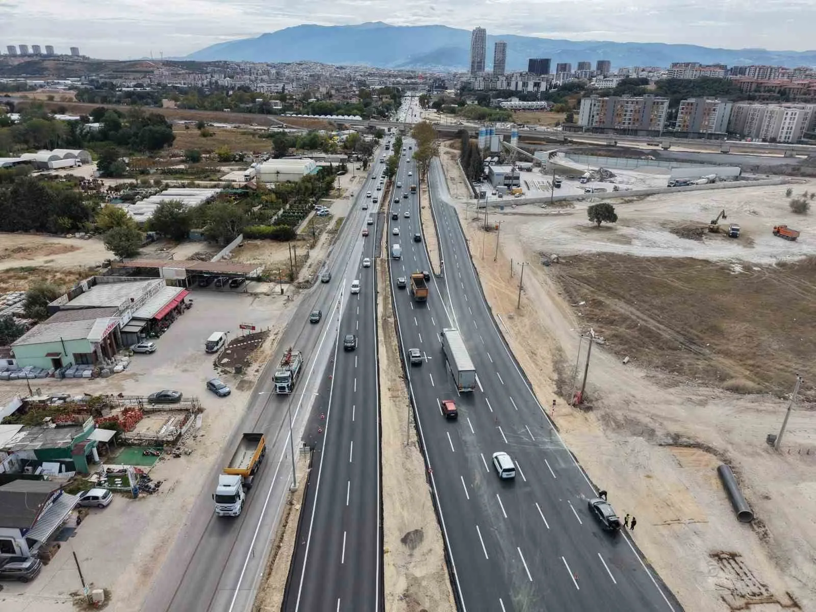 Geçit Köprüsü söz verilen tarihte trafiğe açıldı