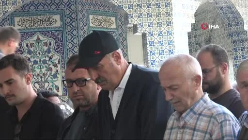 İznik Gölü’nde hayatını kaybeden öğretmen Yalova’da toprağa verildi