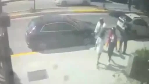 Beylikdüzü’nde 1 buçuk milyonluk hırsızlığa suçüstü: 3 şüpheli yakalandı