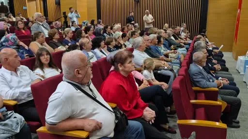 Sağlık çalışanları konser verdi: Bu kez ezgiler için buluştu