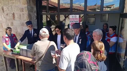Edirne’de gazilere vefa, vatandaşlara ikram
