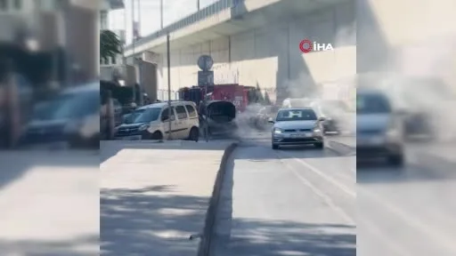 Şişli’de otomobil alev alev yandı: O anlar kameraya yansıdı