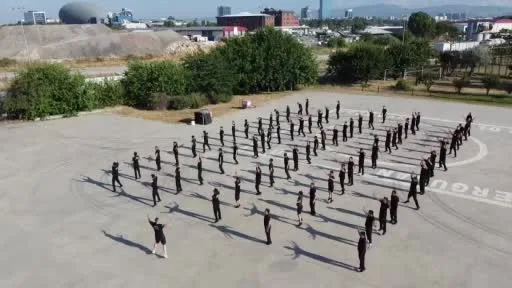 İtfaiyeci olmak için komando eğitimi alıyorlar