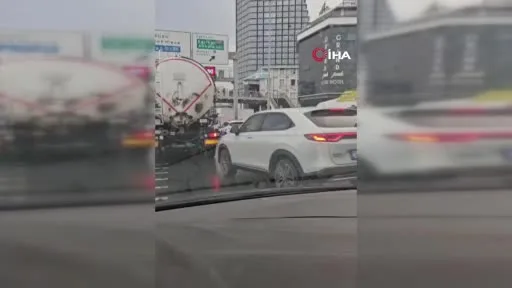 E-5’de feci kaza, çevredekiler şoföre kalp masajı yaptı