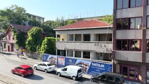 Üsküdar’ın ‘Tavuklu Doktoru’nun evi yıkılıyor