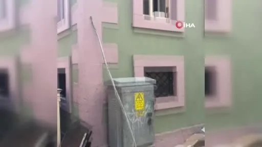 Ayvalık’ta kanalizasyon şebekesinden bir çuval kömür çıktı
