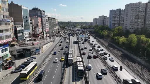 Bahçelievler Belediyesi’nden öğrencilere eğitim boyunca ücretsiz ulaşım