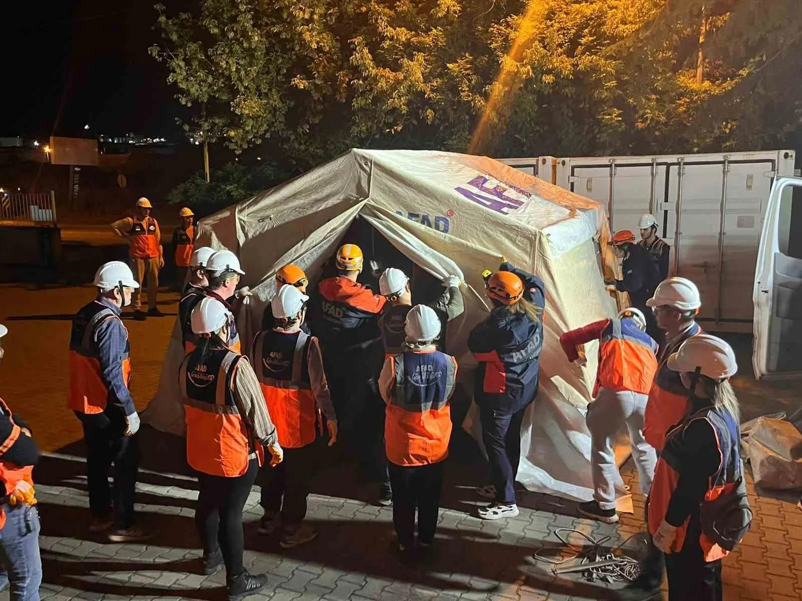 Tekirdağ’da AFAD gönüllülerine sahada uygulamalı eğitim