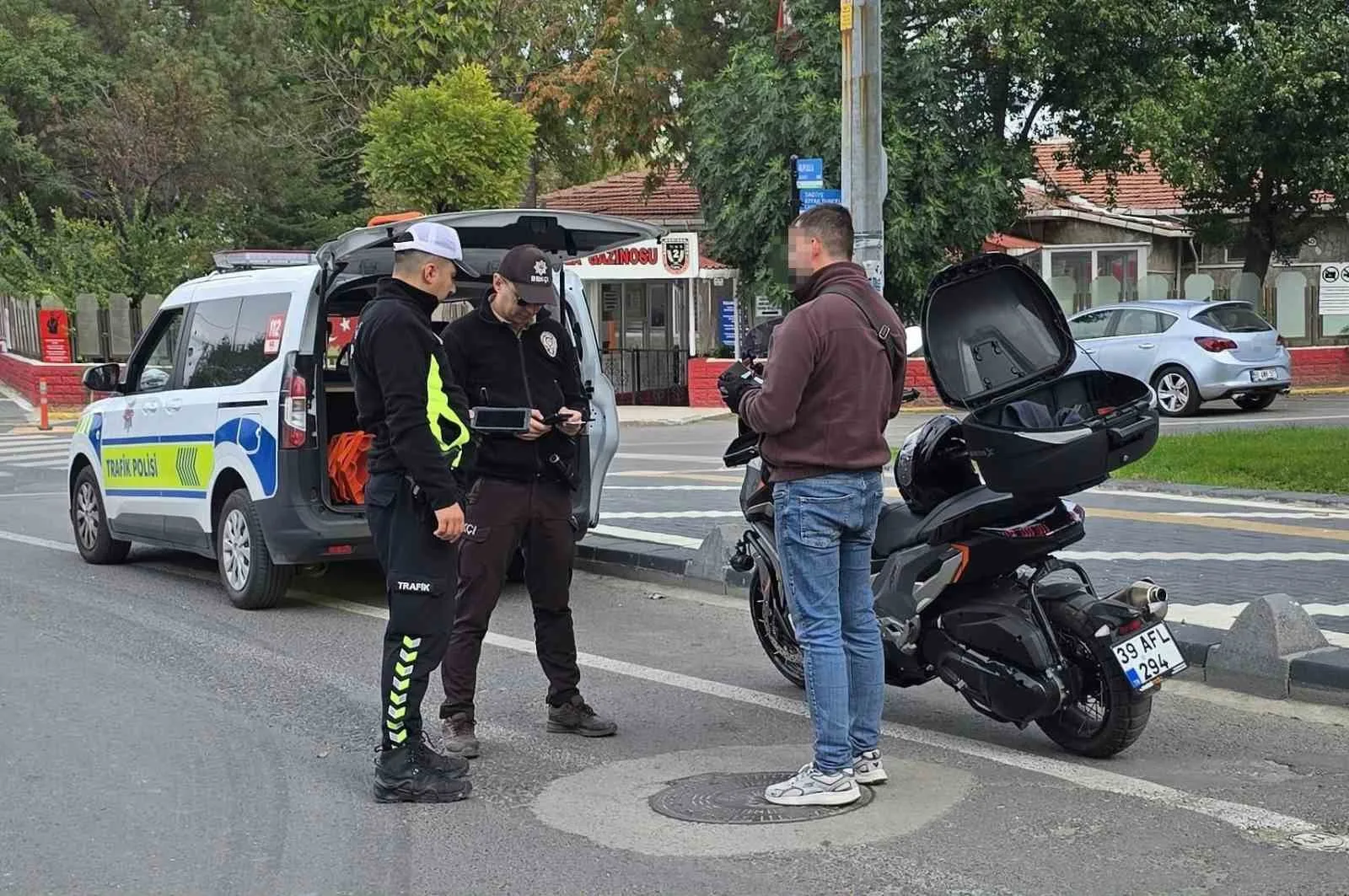 Hayrabolu’da motosiklet sürücülerine yönelik denetim