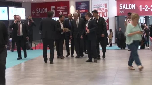 Ticaret Bakanı Ömer Bolat: "Yılsonu 410 milyar dolar mal ve hizmet ihracatı rakamımıza ulaşacağız"