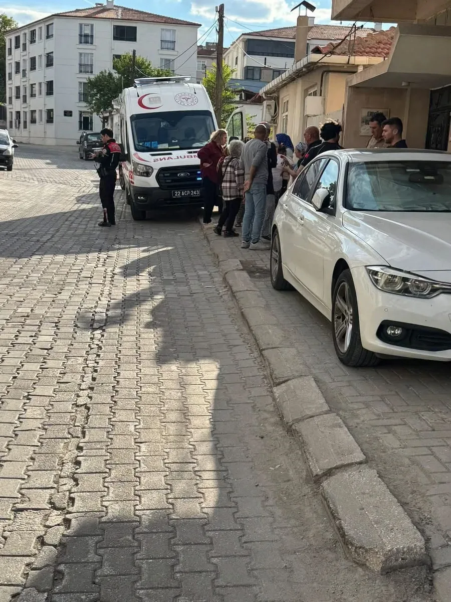 Uzunköprü’de 80 yaşındaki kadın evinde ölü bulundu