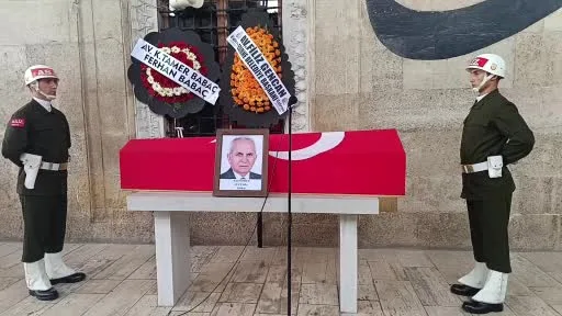 Edirne’de Kıbrıs Gazisi Özbek, askeri törenle uğurlandı