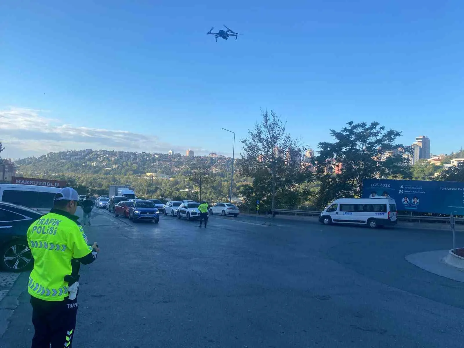 Bahçeşehir’de trafik ihlallerine dron takibi: 83 araca 366 bin lira ceza