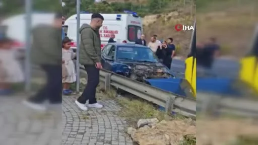 Başakşehir’de İETT otobüsü otomobille çarpıştı: 3 yaralı