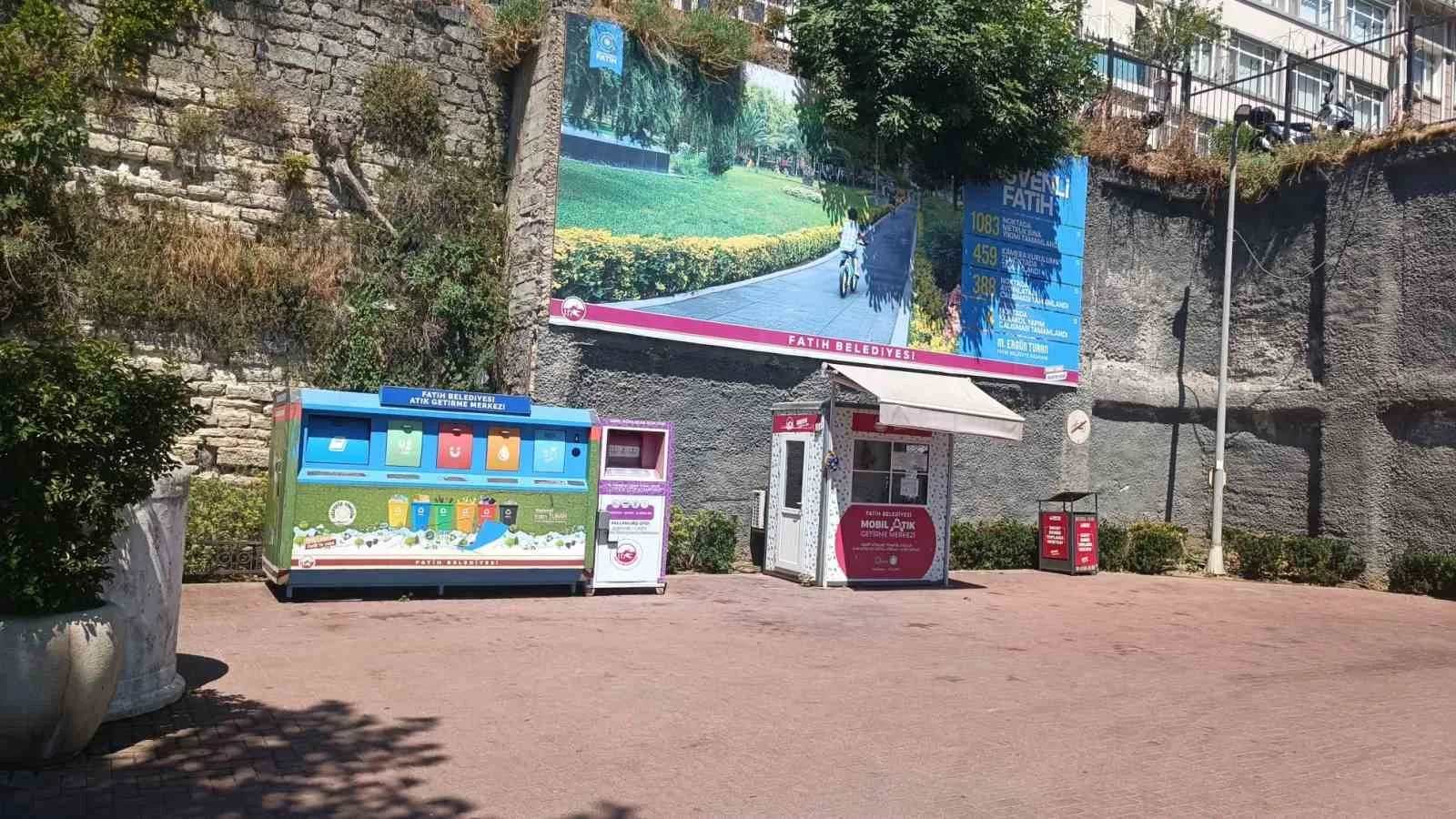 Fatih’te tekstil atıkları 270 noktada ayrı toplanıyor
