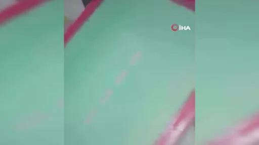 Fatih’te gerçekleştirilen operasyonda deste deste sahte para ele geçirildi: 2 gözaltı